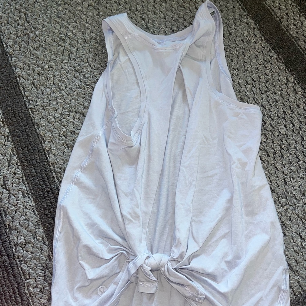 lululemon size 2 open/tie back tank top